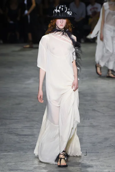 Look 34
